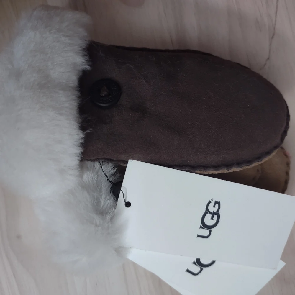 UGG Shearling Leather baby Gloves Mittens Water Resistant Y2K